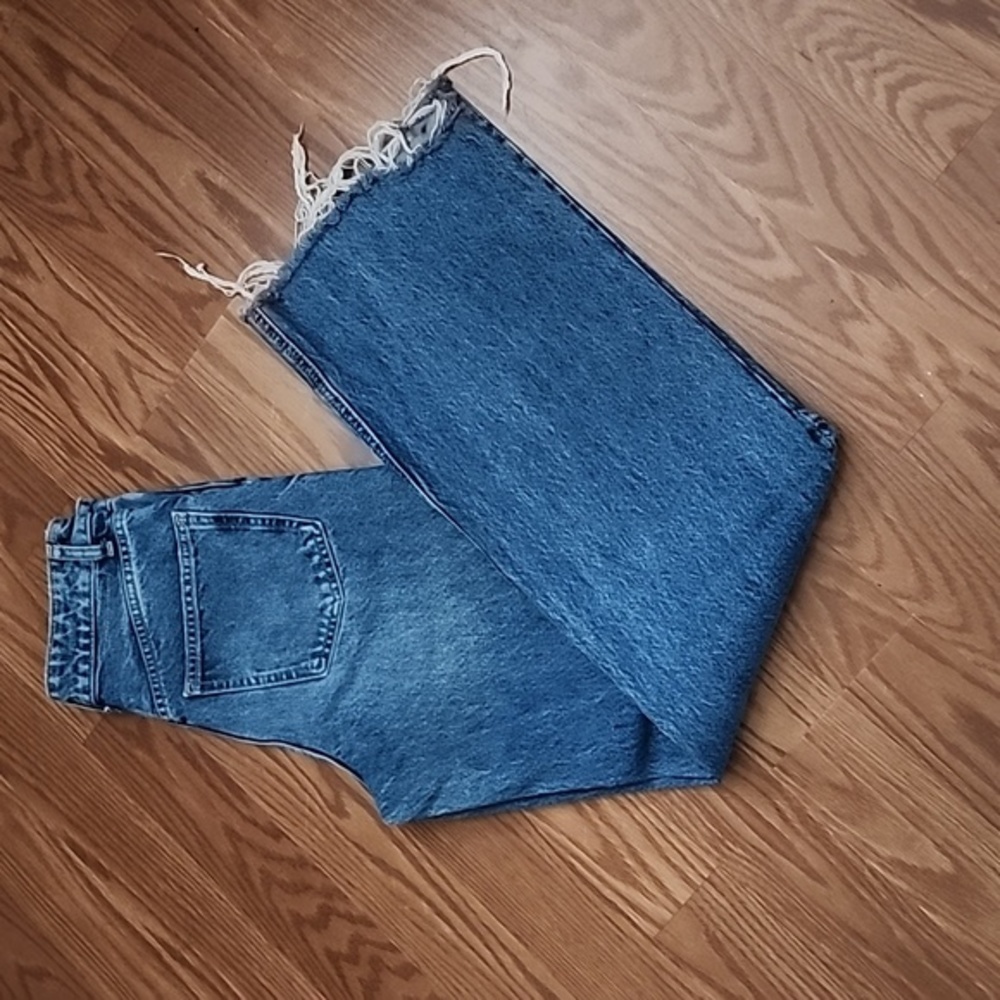 Zara distressed‎ jeans high rise size 2